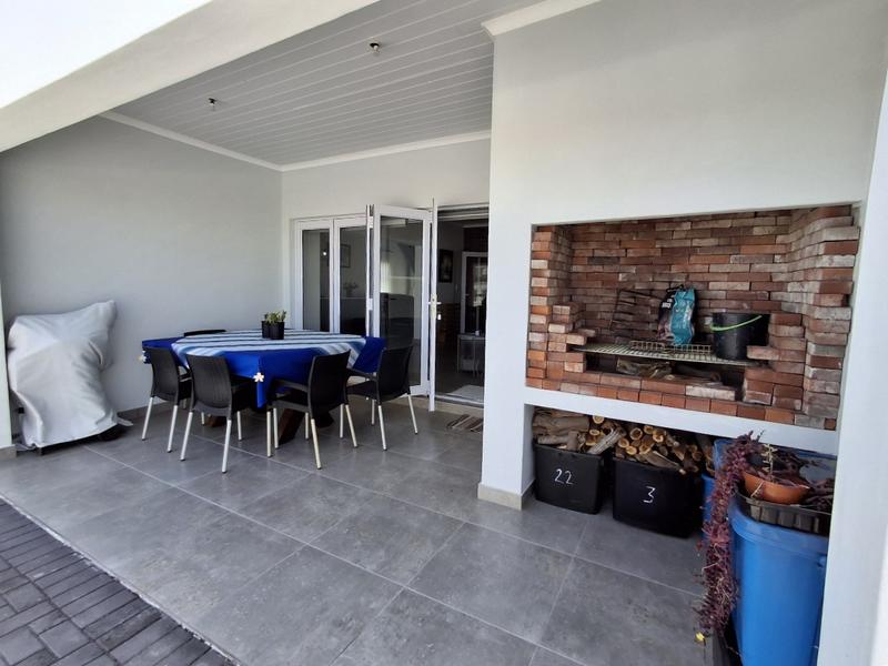 2 Bedroom Property for Sale in Lampiesbaai Western Cape